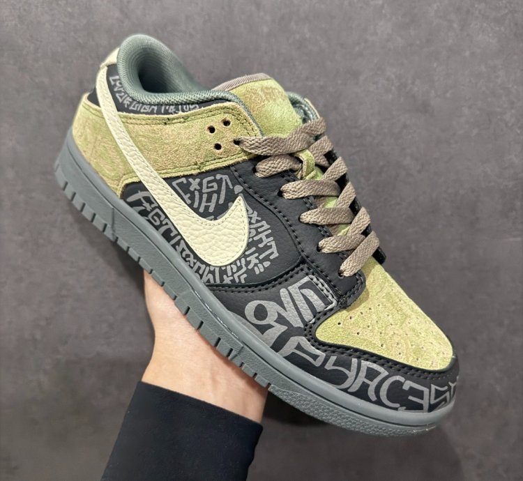 Nike Sb Dunk Low Doernbecher Dd1391-220