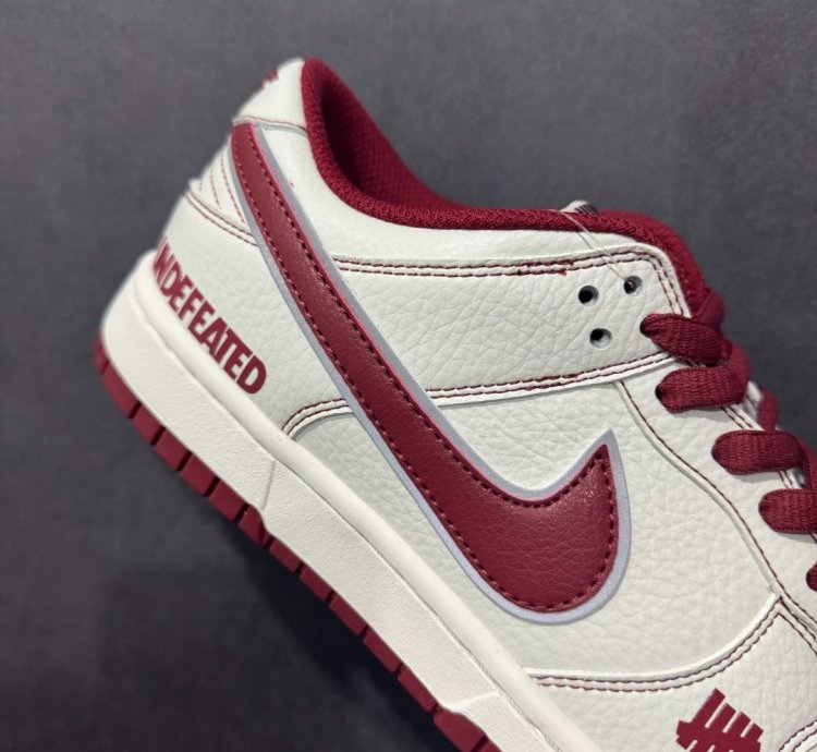 Nk Sb Dunk Low X Undefeated Un1697-655