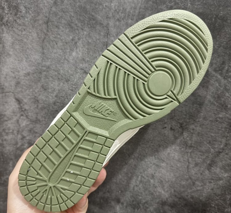220 Nk Sb Dunk Low Joint Three-hook Military Green Color Lo