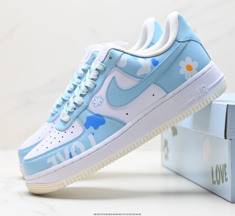 240 Nike Air Force 1 Low 07 Cw2288-661