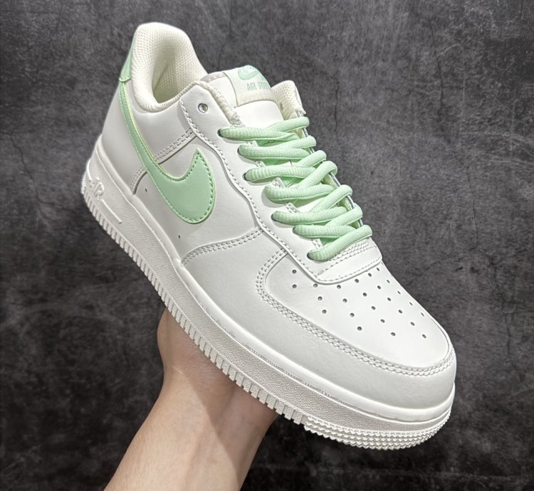 200 Xiaohongshu Hot Nike Air Force 1 Low 07 Grass Green Color Matching Low-top