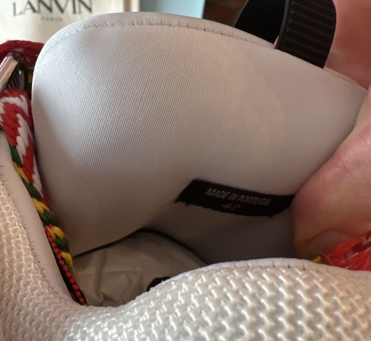 Brandnew Curb Sneaker
