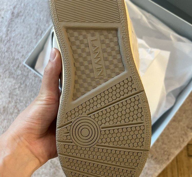 Brandnew Curb Sneaker