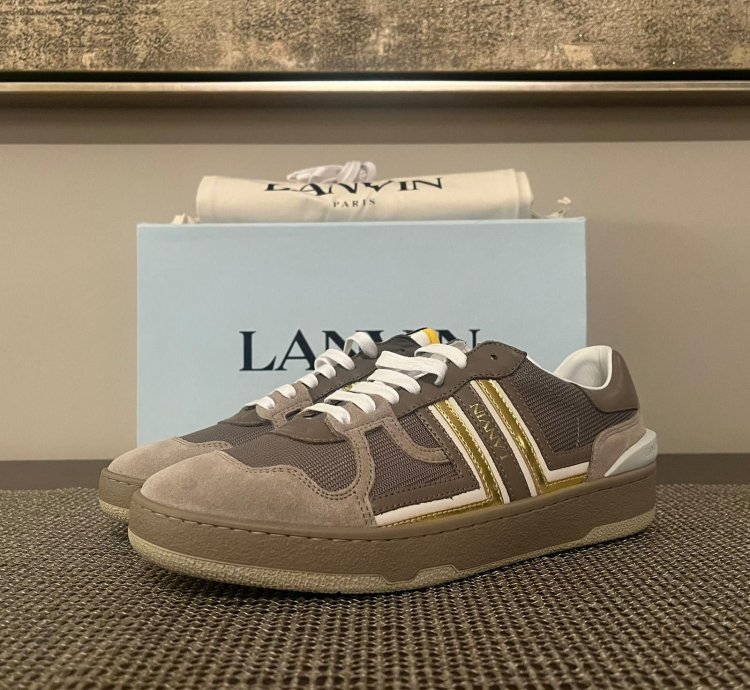 Clay Low Top Sneakers In Dark Grey Gold