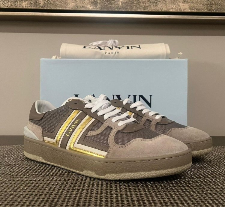 Clay Low Top Sneakers In Dark Grey Gold