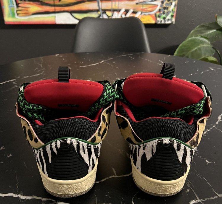 Final Drop Animal Curb Sneakers Sz 11
