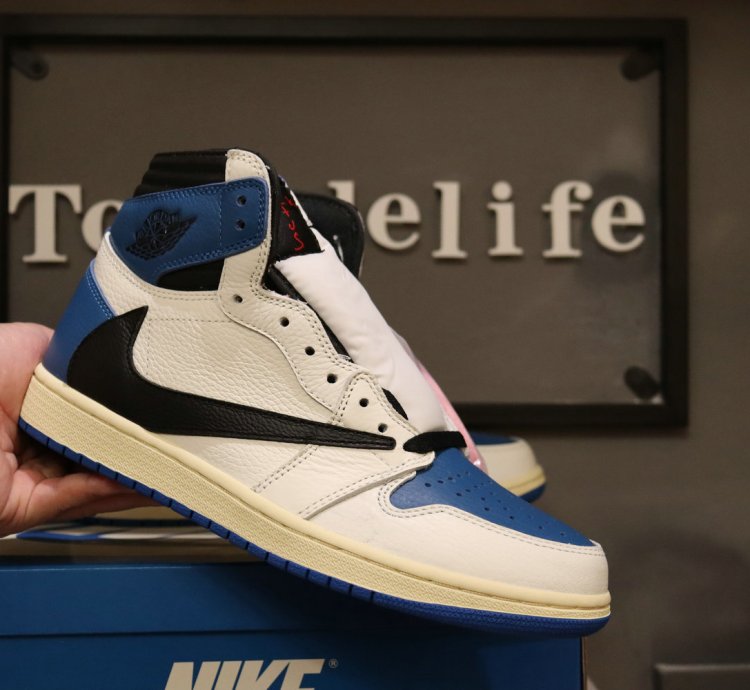 Jordan 1 Retro High Og Sp Fragment X Travis Scott Dh3227-105