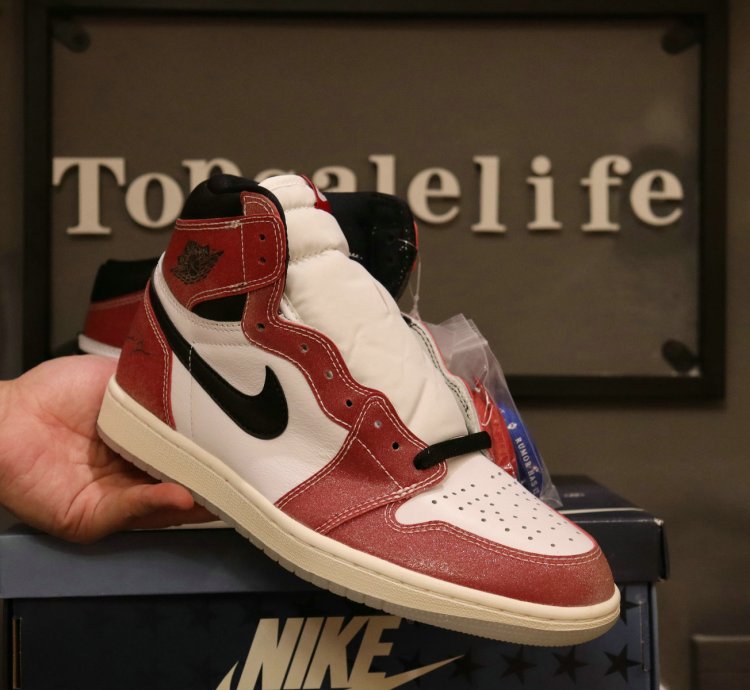 Jordan 1 High trophy Room limited Da2728-100