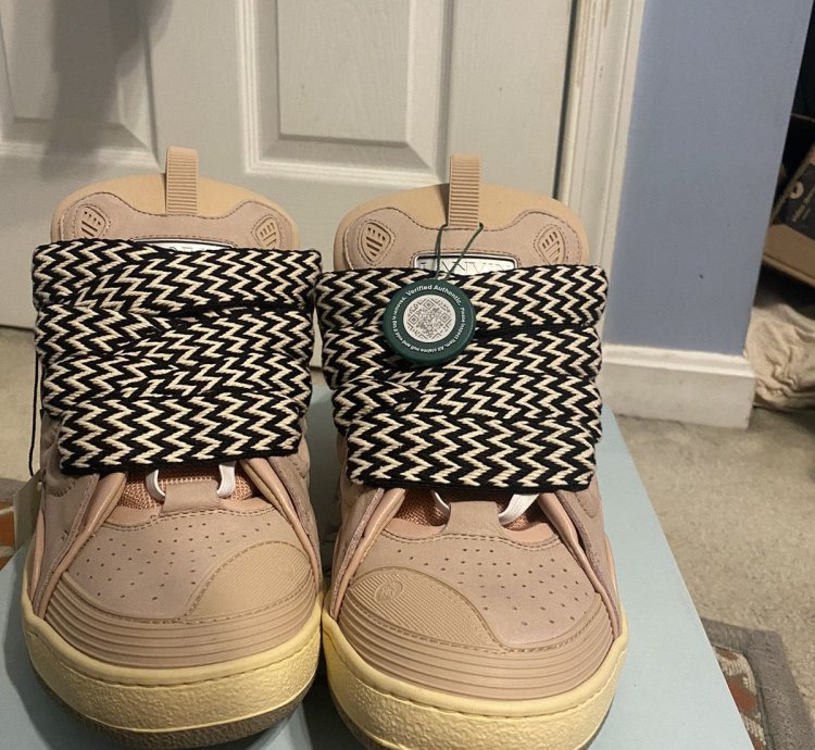 Lanvin Curb new Season