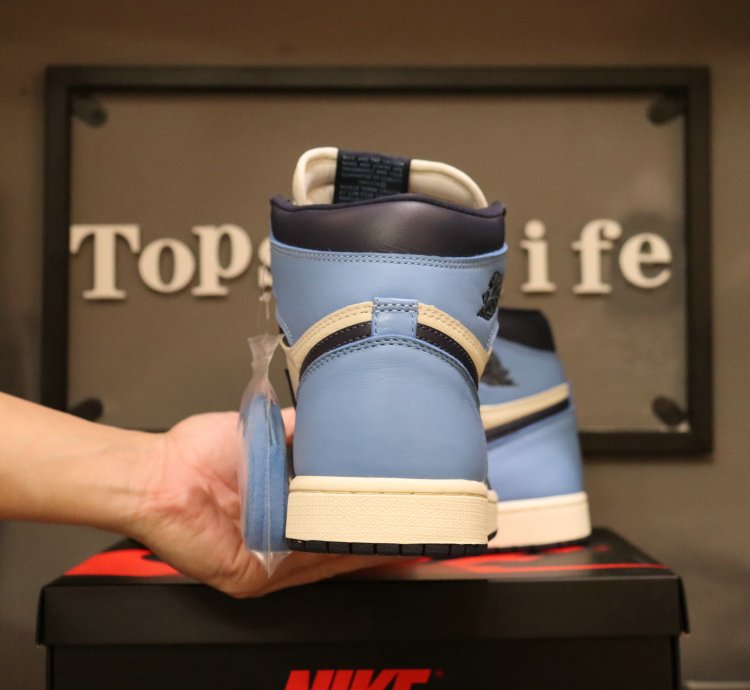 Jordan 1 Retro High Obsidian 555088-140