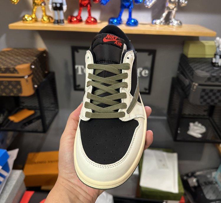 Jordan 1 Retro Low Og Sp Travis Scott Olive Dz4137-106