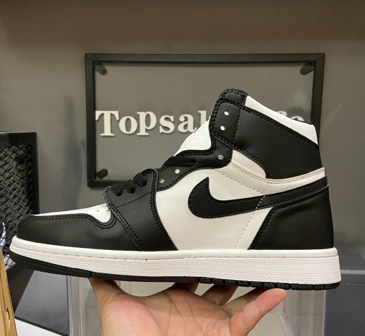 Jordan 1 Retro High Og Black White Dz5485-010