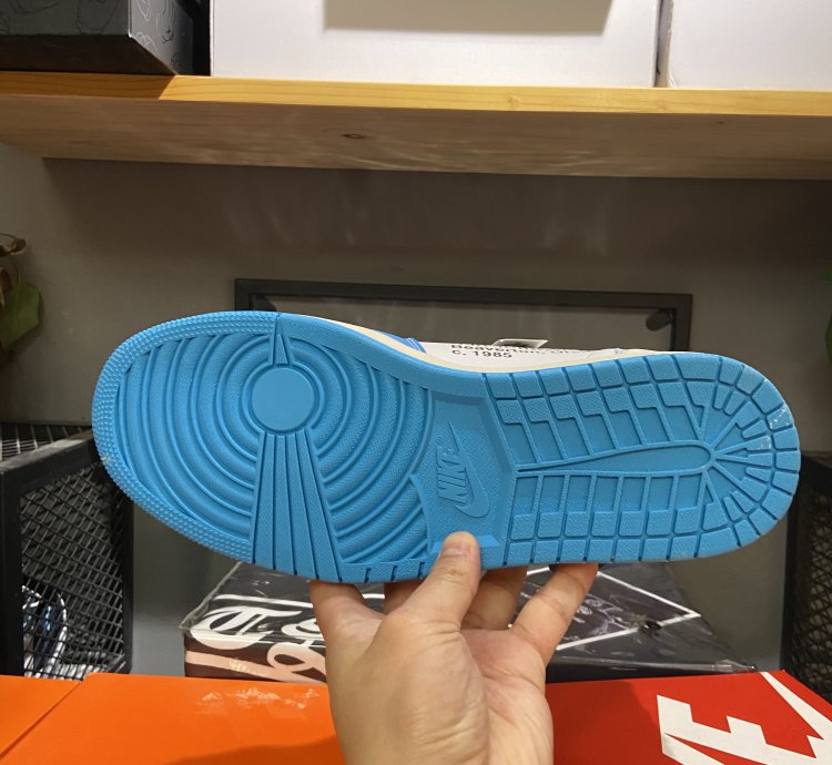 Jordan 1 Retro High Off-white University Blue Aq0818-148
