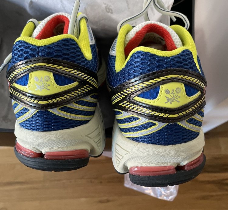 Aim Leon Dore 860v2 Blue Yellow