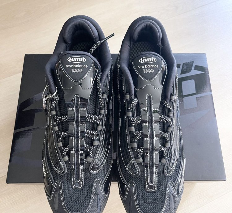Aime Le Dore New Balance 1000 Black brand New