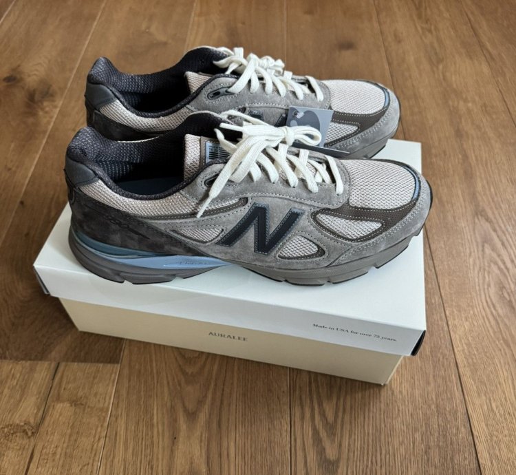 Auralee New Balance 990v4 Brand New Rare