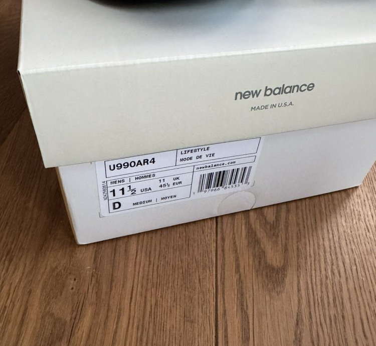 Auralee New Balance 990v4 Brand New Rare