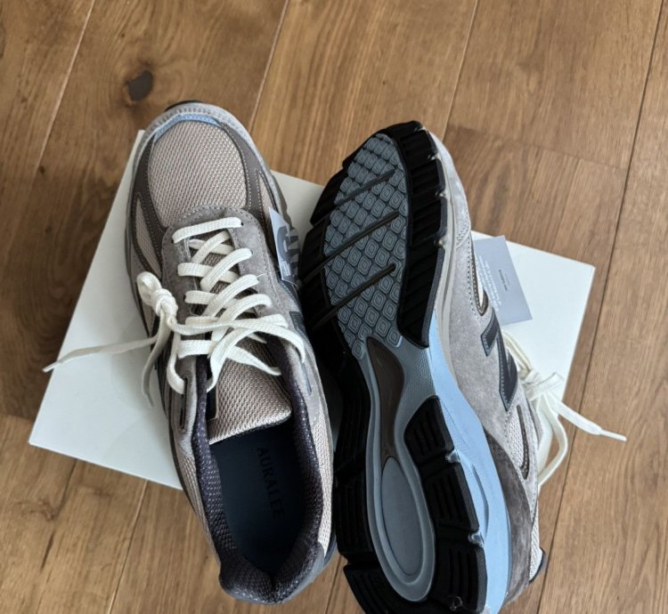 Auralee New Balance 990v4 Brand New Rare