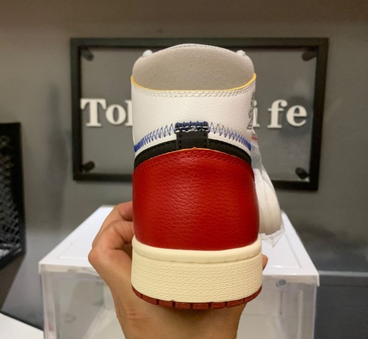 Jordan 1 Retro High Union Los Angeles Black Toe Bv1300-106