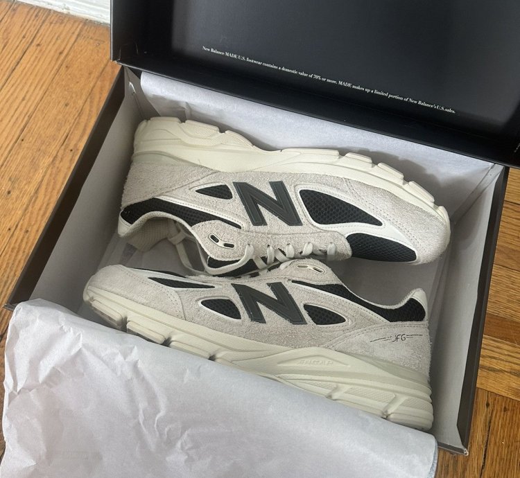 Joe Freshgoods New Balance - 1998 Intro 990v4