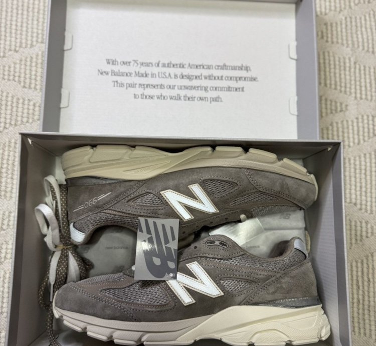 Kith New Balance 990v4 Miusa Moonrock