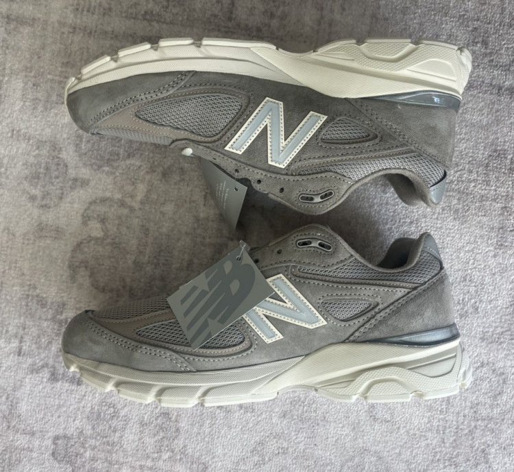 Kith New Balance 990v4 Moonrock