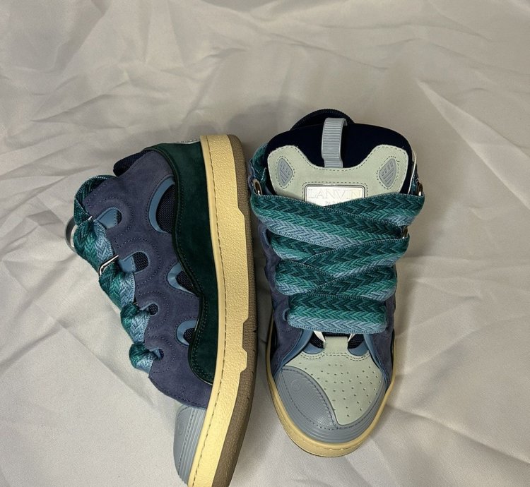Lanvin Curb Sneakers In Blue