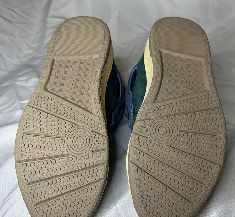 Lanvin Curb Sneakers In Blue