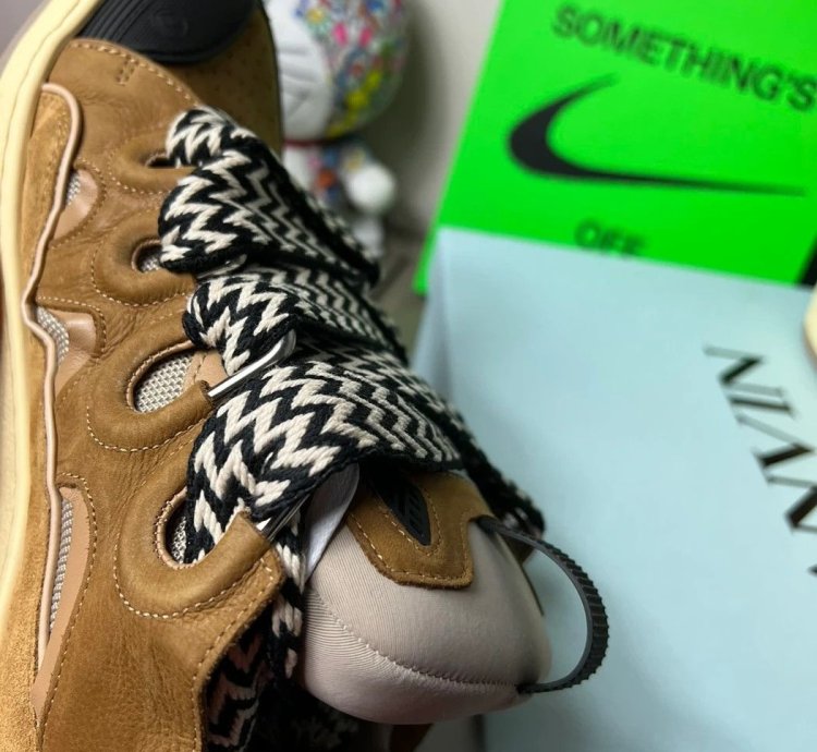 Lanvin Curb Sneakers Mocha