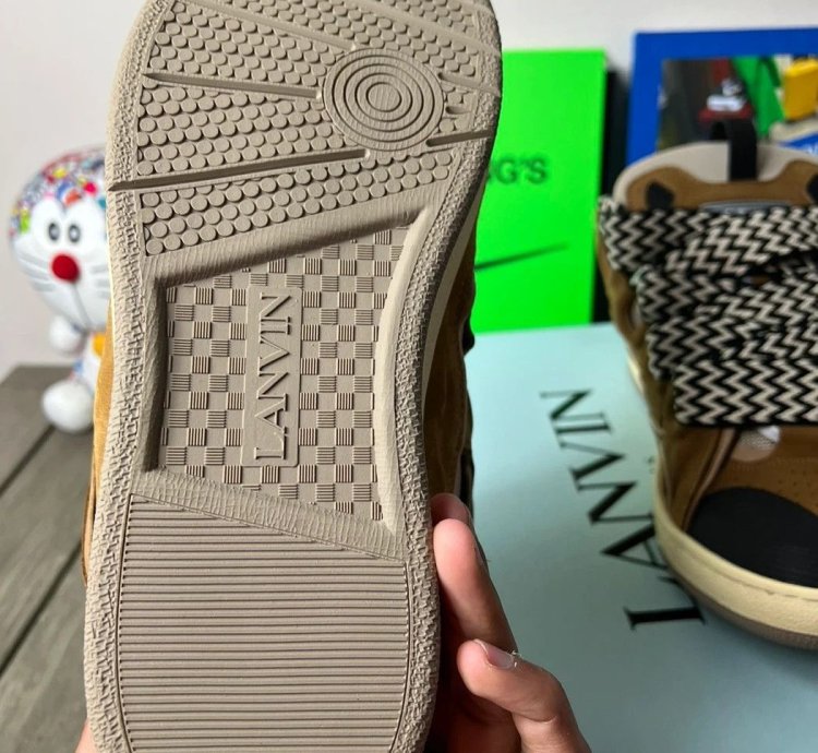 Lanvin Curb Sneakers Mocha