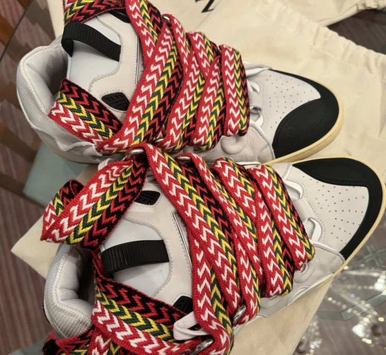 Lanvin Curbs Brand New