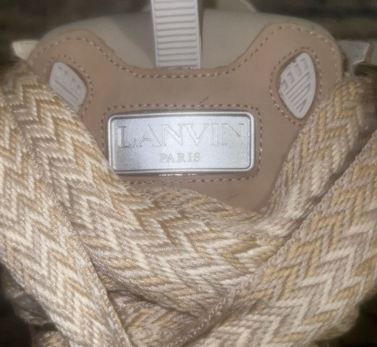 Lavin Curb Ercu