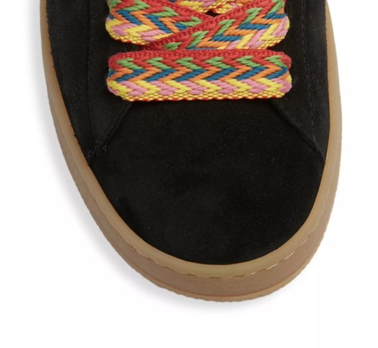 Lite Curb Sneakers