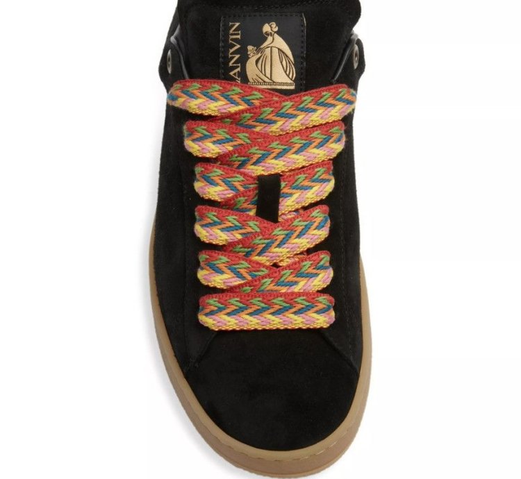 Lite Curb Sneakers