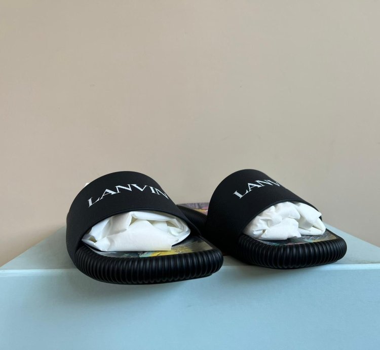 Logo Slides In Black