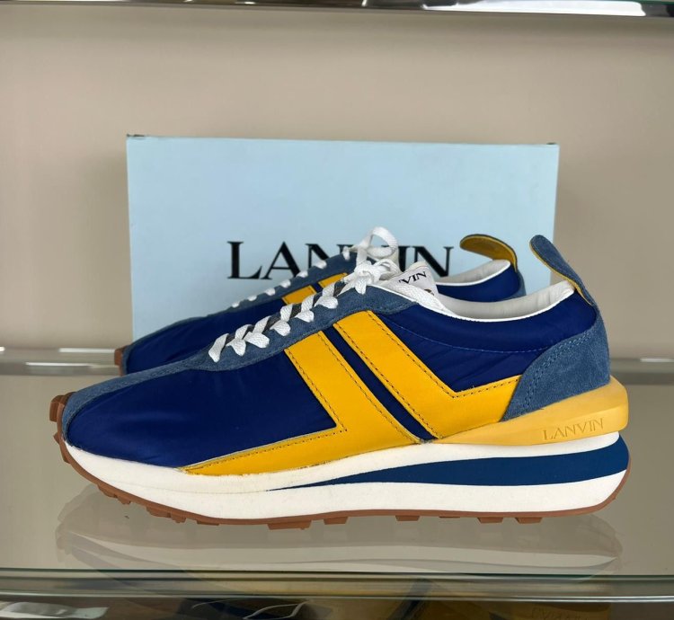 Low Top Runner Sneakers In Multicolor