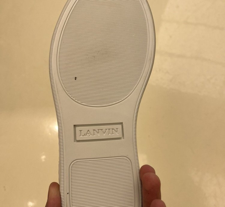 Mouth Tongue Sneakers In White