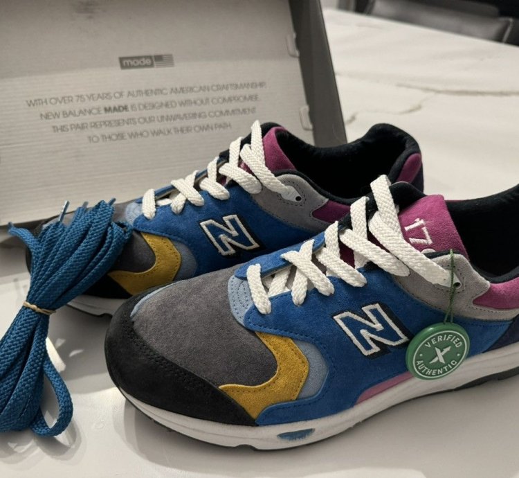 New Balance 1700 Kith The Colorist Blue Toe