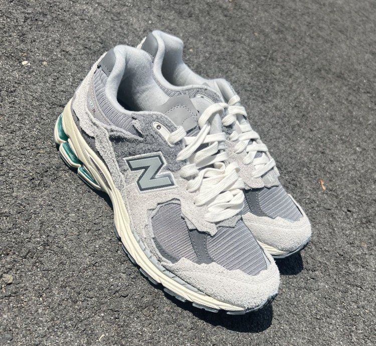 New Balance 2002r Protection Pack Rain Cloud