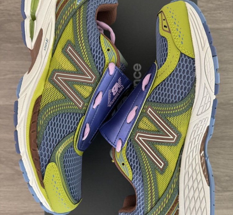 New Balance 860v2 Upthere 2000 Tropes