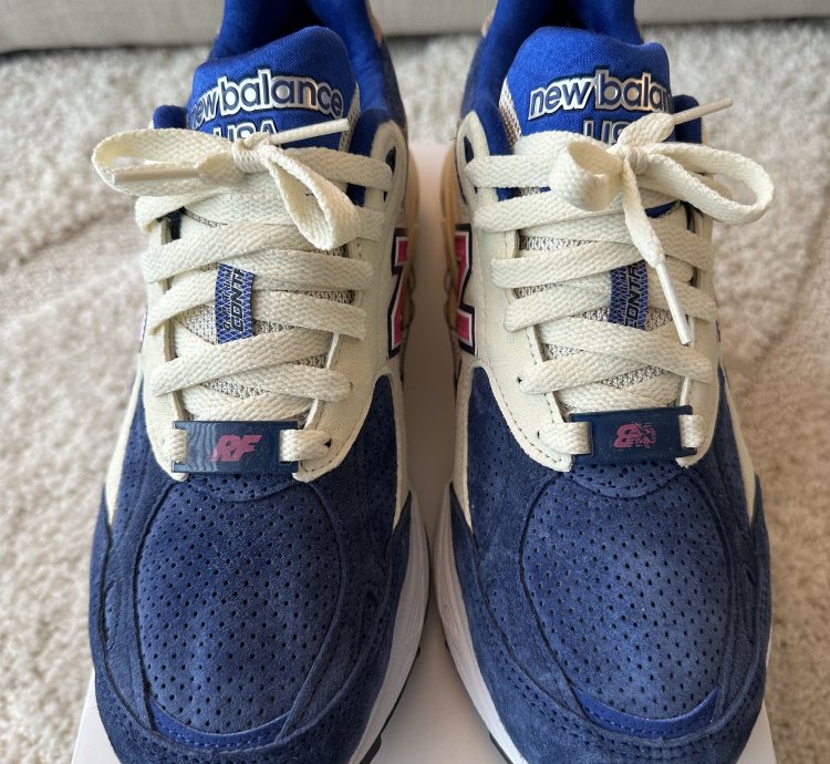 New Balance 990v3 Daytona Kith 990v2 Kith Cyclades