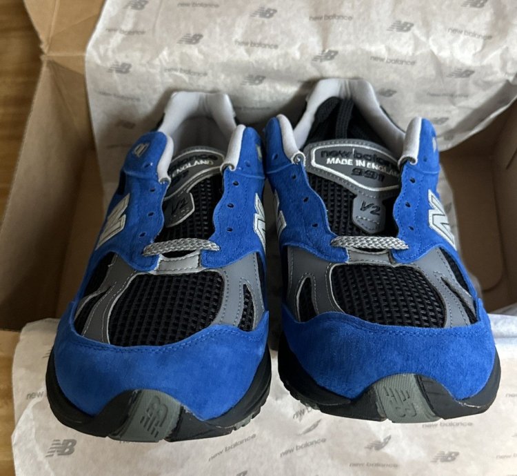 New Balance 991 V2 City Pack Uk
