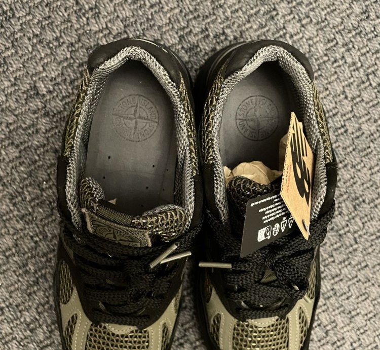 New Balance 991v2 Stone Island
