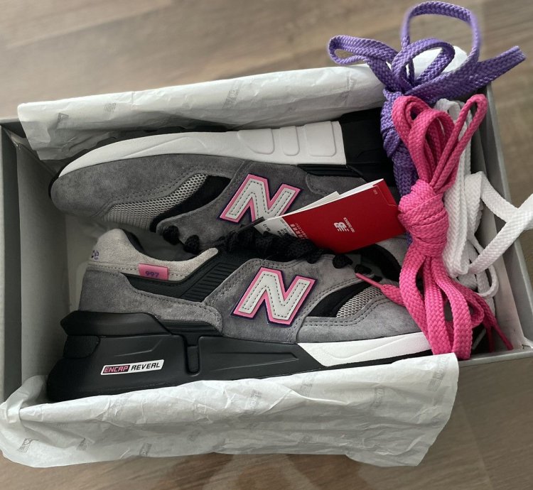 New Balance 997s Fusion Kith United Arrows Sons Gris Rose