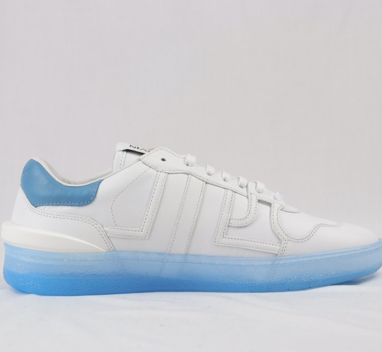 O1rshd11223 Clay Low Top Sneakers In White Blue
