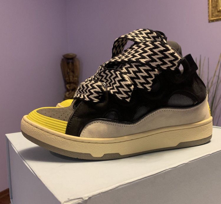 Ss 21 Curb Sneakers