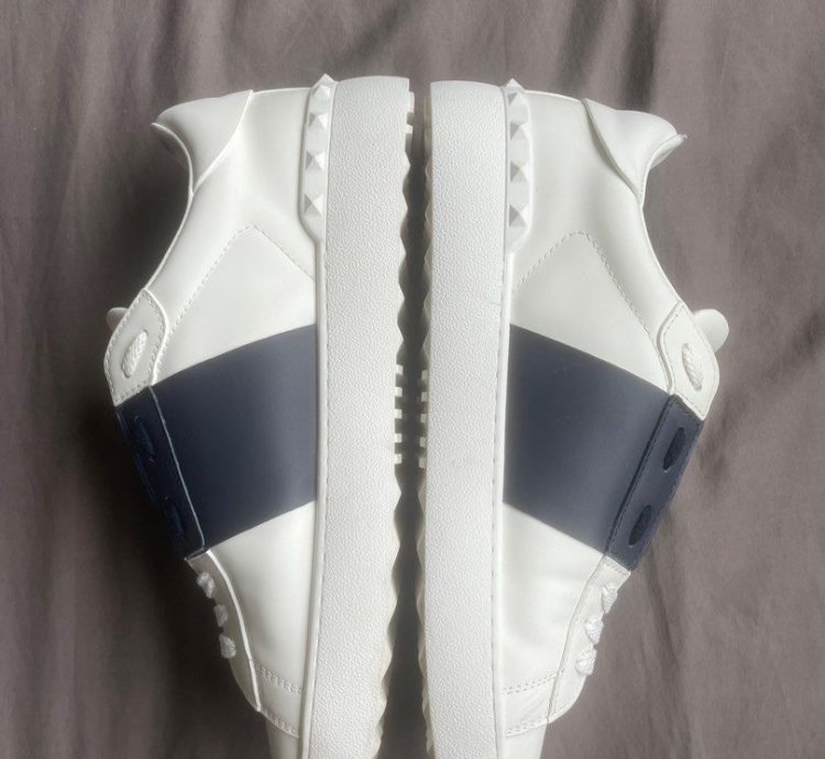 Valentino Garavani Leather Sneakers Marine