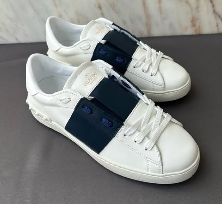 Valentino Garavani Leather Sneakers marine
