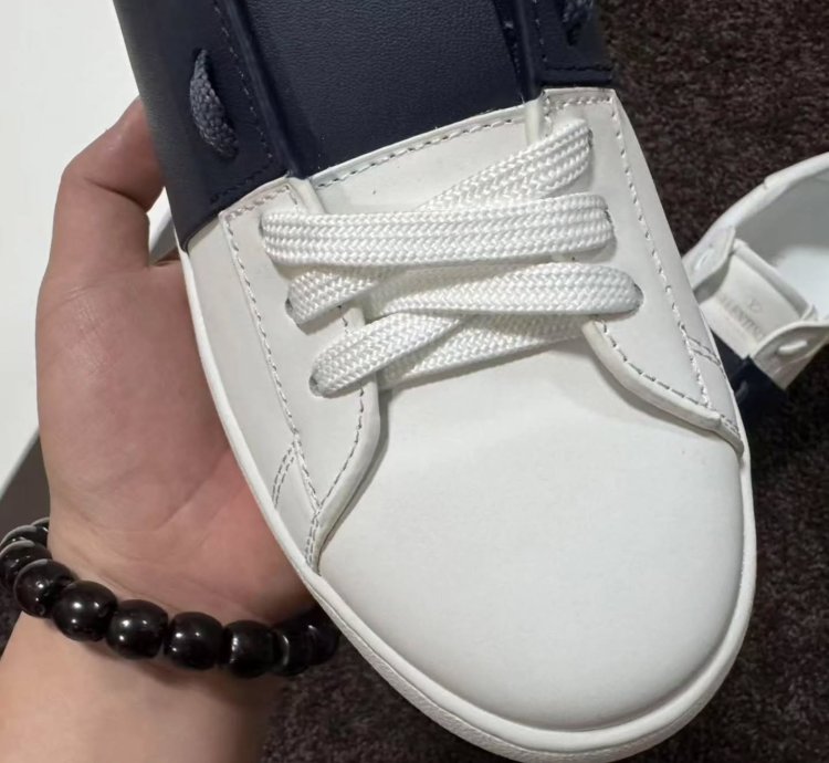 Valentino Garavani Leather Sneakers marine
