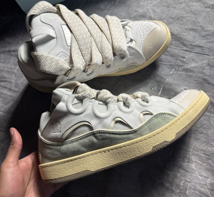 The Webster Lanvin Curb In White Jade